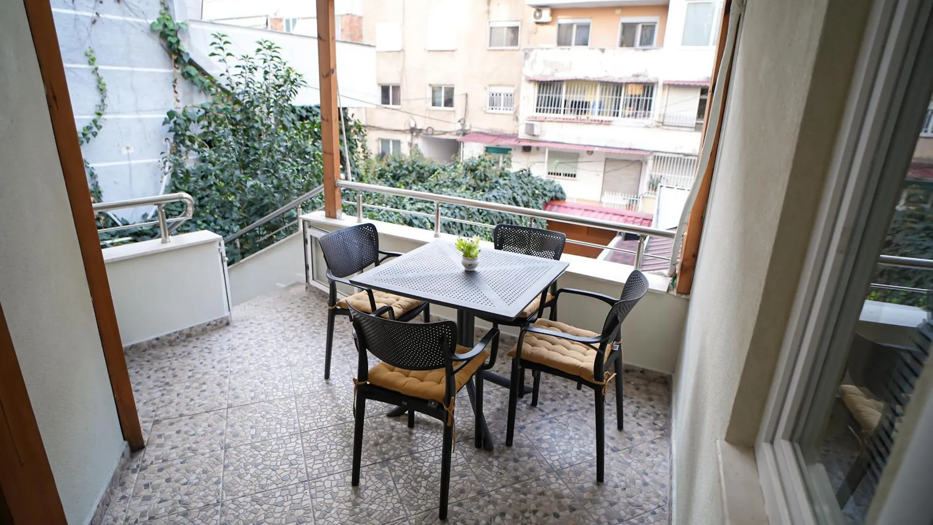 Apartment Grandpa House - Studio App.2 Tirana Albania